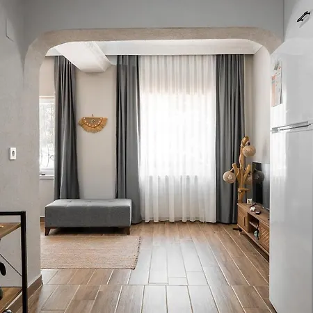Defne House Appartamento