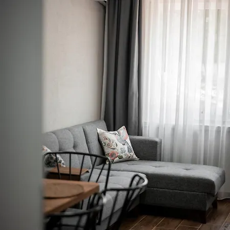 Defne House アパート *